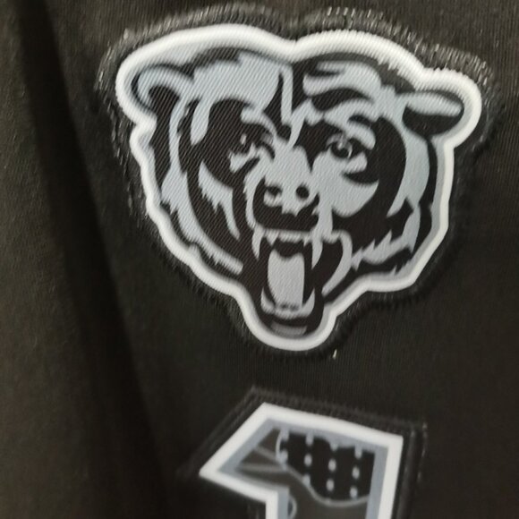 Justin Fields Black Chicago Bears No 1 Jersey - Picture 8 of 11